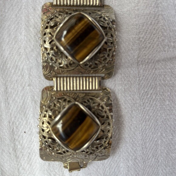 Vintage Wide Ornate Filigree Engraved Gold Tone Brown Agate Panel link Bracelet - Picture 10 of 14
